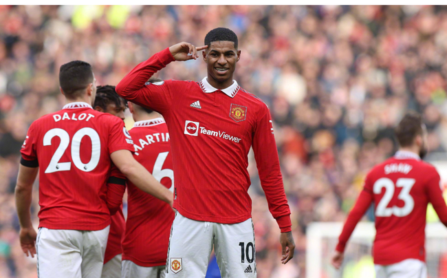 出亮眼表现 出亮眼表现