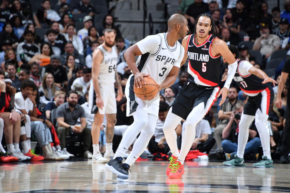 伯克不仅在 伯克不仅在